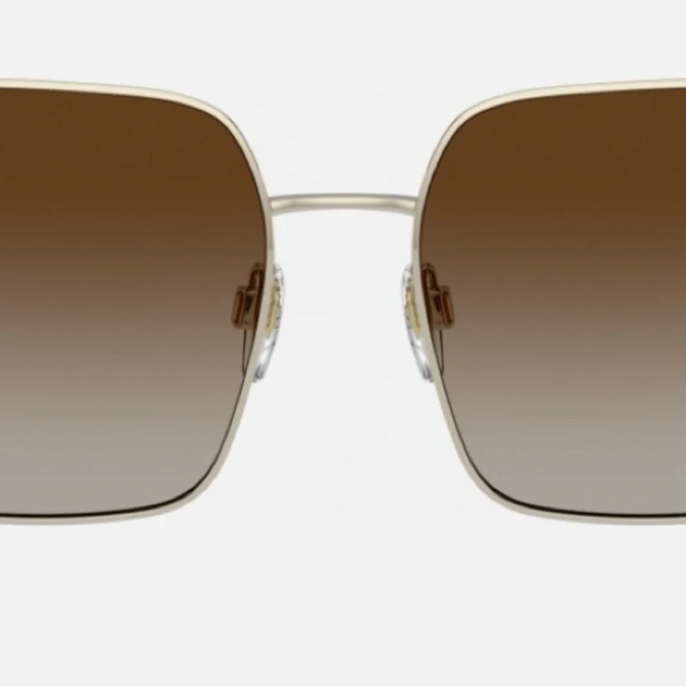 NWOT Burberry B3119 1313/13 Jude Gold Square Sunglasses
